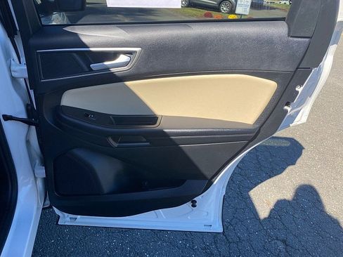 Certified 2022 Ford Edge SEL w/ Convenience Package image 38
