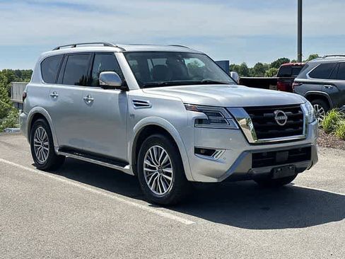Used 2022 Nissan Armada SL w/ Captain's Chairs Package AWD/4WD image 32