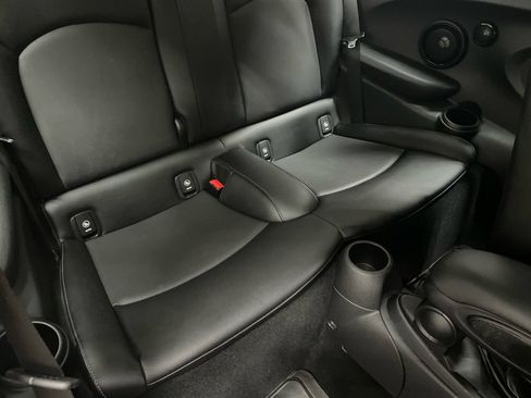 Used 2017 MINI Cooper S w/ Premium Package image 34