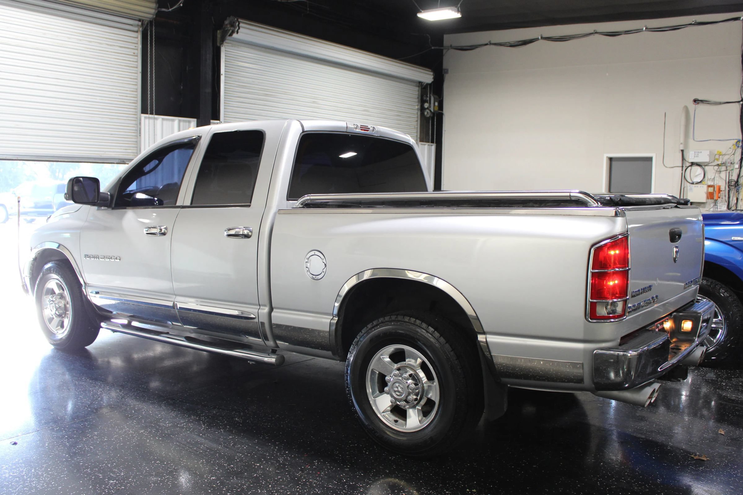 Used 2005 Dodge Ram 2500 Truck SLT RWD image 7