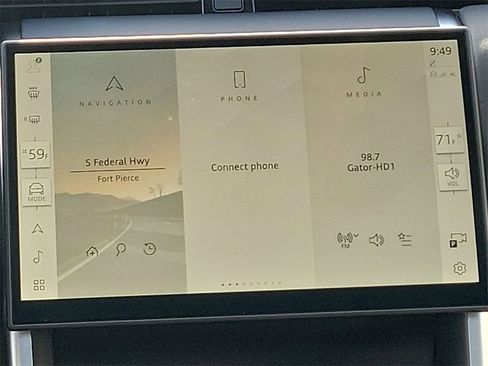 New 2025 Land Rover Discovery Sport S image 21