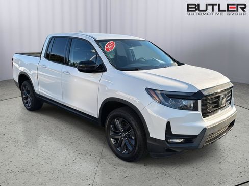 Used 2023 Honda Ridgeline Sport image 10