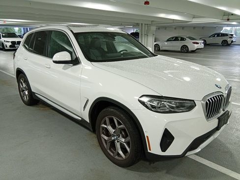 Used 2023 BMW X3 xDrive30i w/ Premium Package AWD/4WD image 3