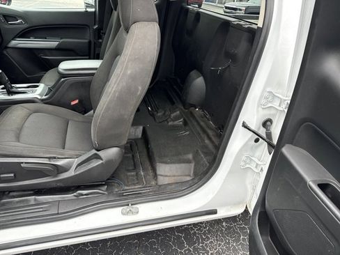 Used 2021 Chevrolet Colorado LT w/ Fleet Safety Package image 14