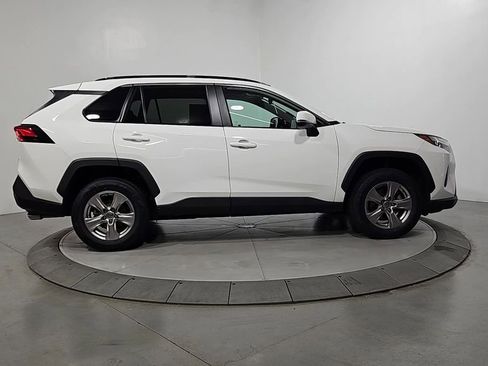 Used 2023 Toyota RAV4 XLE w/ Convenience Package FWD image 7