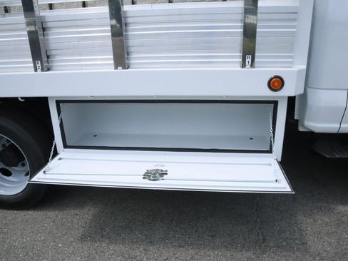 Used 2024 Ford F550 4x4 Regular Cab Super Duty image 20