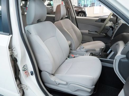 Used 2013 Subaru Forester 2.5X AWD/4WD image 23