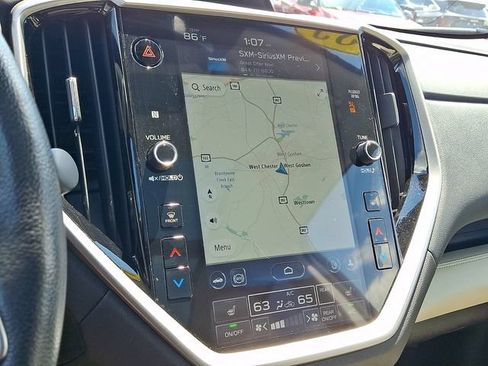 Used 2023 Subaru Ascent Limited w/ Technology Package AWD/4WD image 17