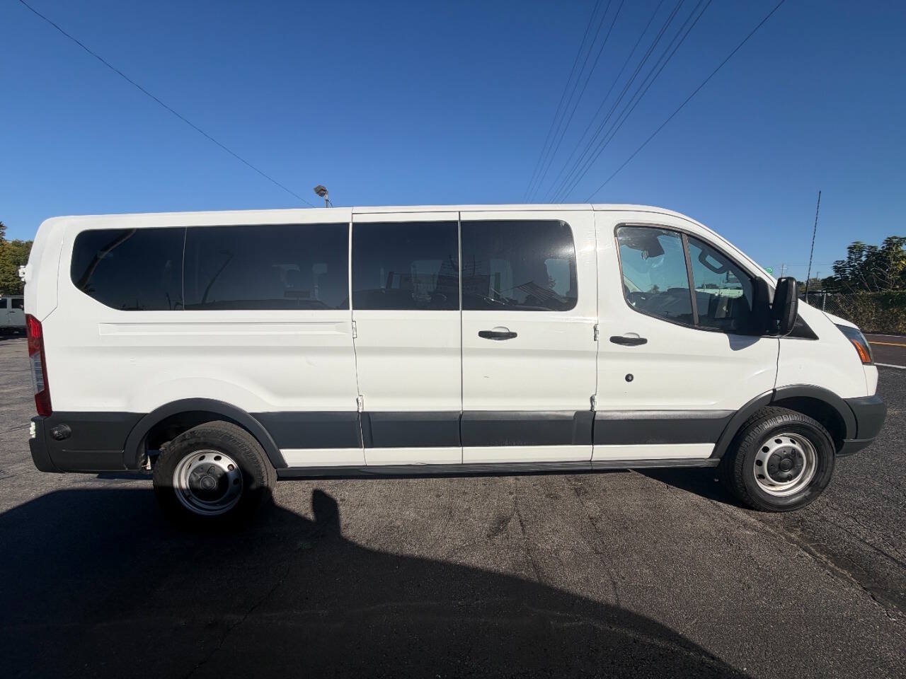 Used 2018 Ford Transit 350 XL RWD image 5