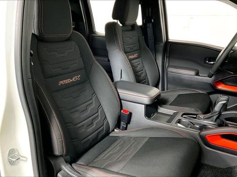 Used 2024 Nissan Frontier PRO-4X w/ Off-Road Protection Package image 7