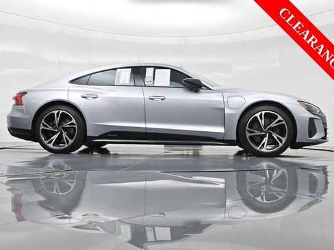 Used 2024 Audi e-tron GT Premium Plus image 48