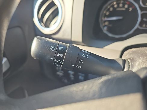 Used 2019 Toyota Tundra SR5 AWD/4WD image 30