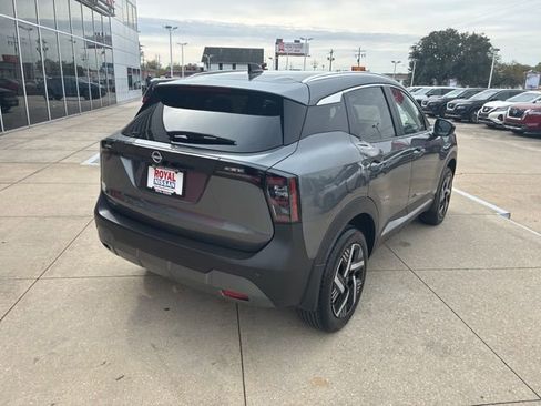 Used 2026 Nissan Kicks SV image 7