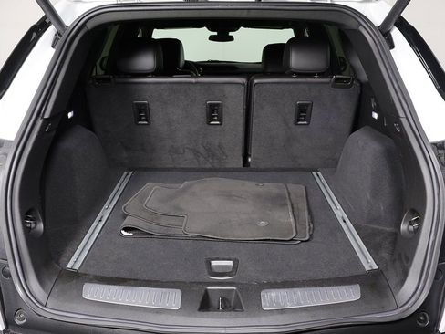 Used 2023 Cadillac XT5 Premium Luxury image 17