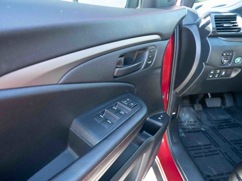 Certified 2023 Honda Passport TrailSport image 7