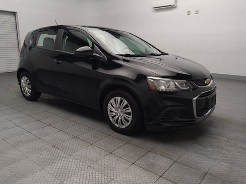 Used 2020 Chevrolet Sonic LT FWD image 13