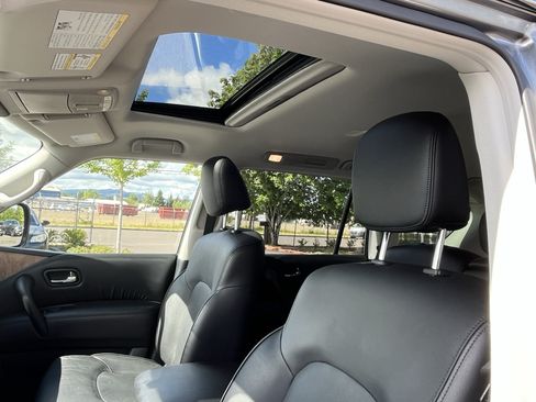 Used 2022 Nissan Armada SL AWD/4WD image 19