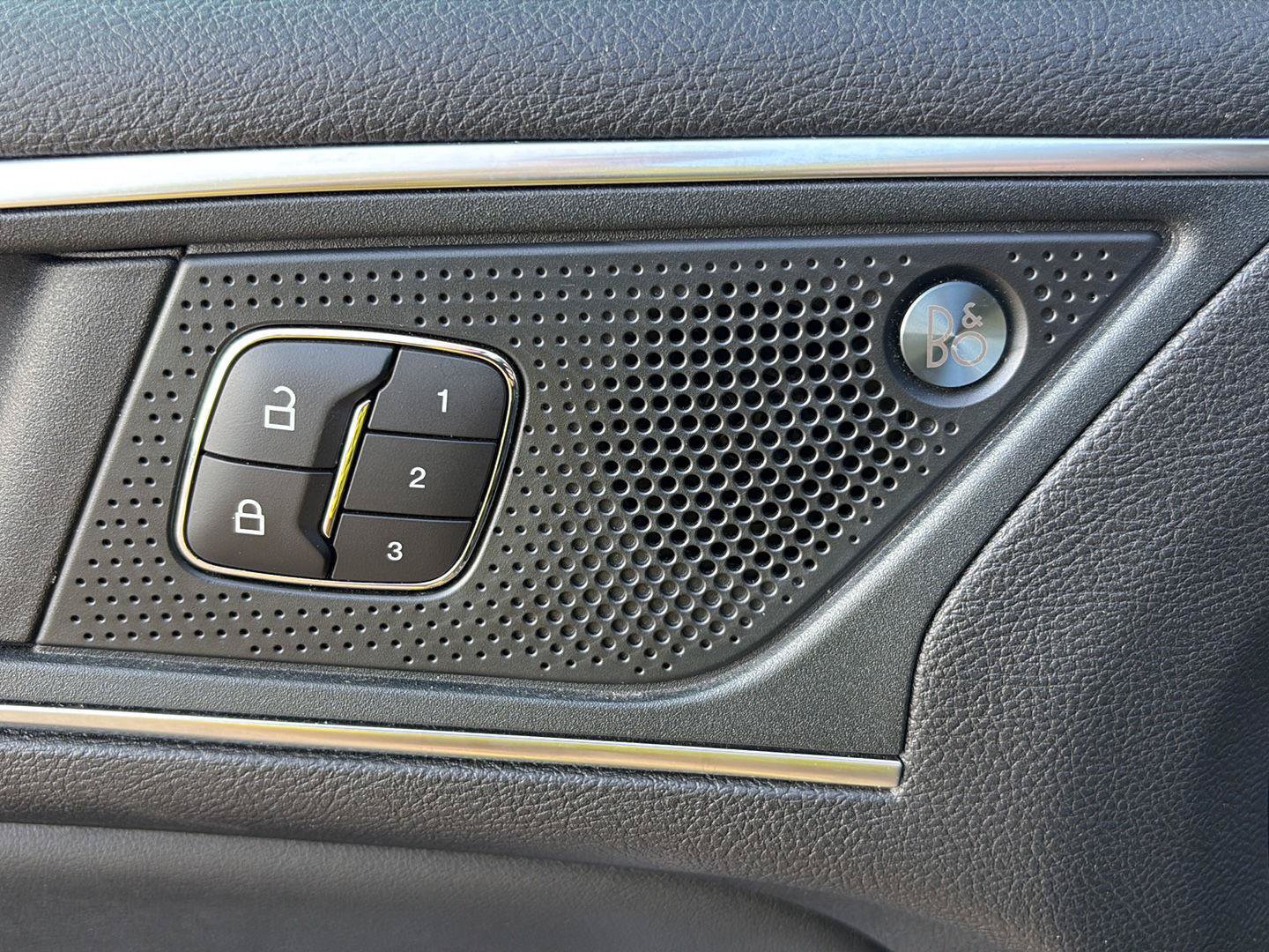 Used 2024 Ford Edge Titanium AWD/4WD image 17