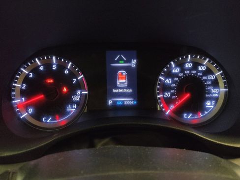 Used 2022 Toyota Highlander L image 23