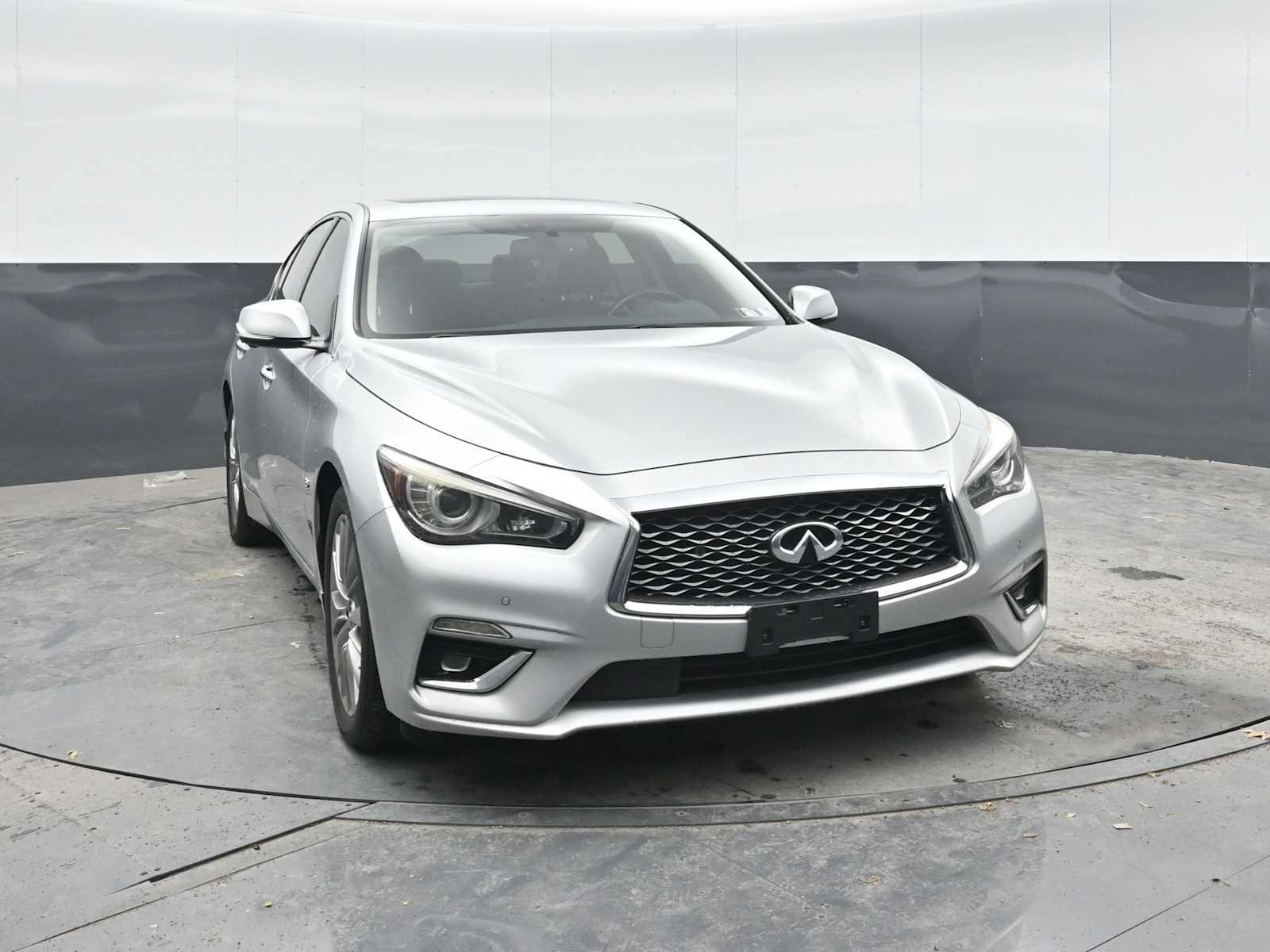 Used 2020 INFINITI Q50 Luxe w/ Essential Package (3.0T Luxe) AWD/4WD image 6