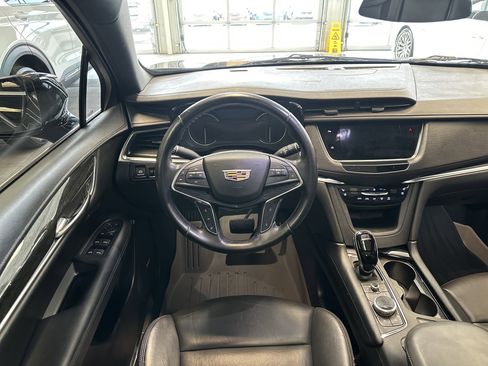 Used 2021 Cadillac XT5 Premium Luxury w/ LPO, Floor Liner Package image 2