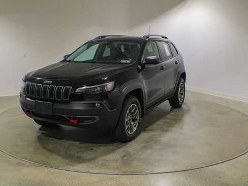 Used 2020 Jeep Cherokee Trailhawk AWD/4WD image 1