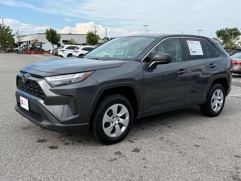 Certified 2025 Toyota RAV4 LE AWD/4WD image 9