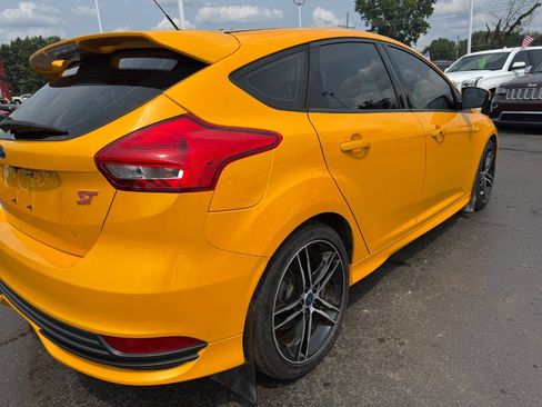 Used 2015 Ford Focus ST FWD image 11