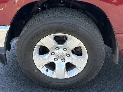 Used 2023 RAM 1500 Big Horn AWD/4WD image 37