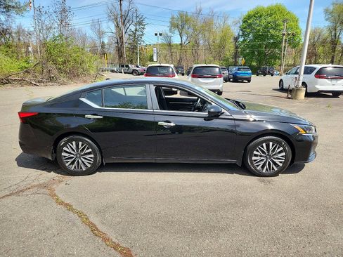 Used 2023 Nissan Altima 2.5 SV FWD image 7
