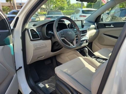 Used 2021 Hyundai Tucson SE FWD image 12