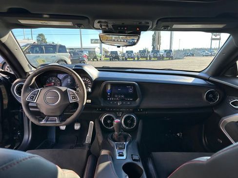 Used 2019 Chevrolet Camaro ZL1 image 19