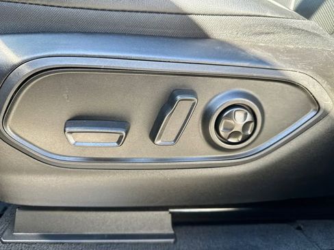 Used 2024 Jeep Grand Cherokee L Overland w/ Rear Seat Video Group I image 40