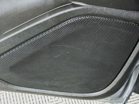 Used 2024 GMC Terrain SLE image 18