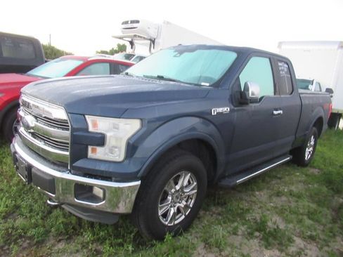 Used 2016 Ford F150 Lariat w/ Equipment Group 502A Luxury AWD/4WD image 3