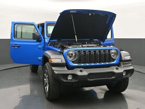 New 2025 Jeep Wrangler Sport S image 54