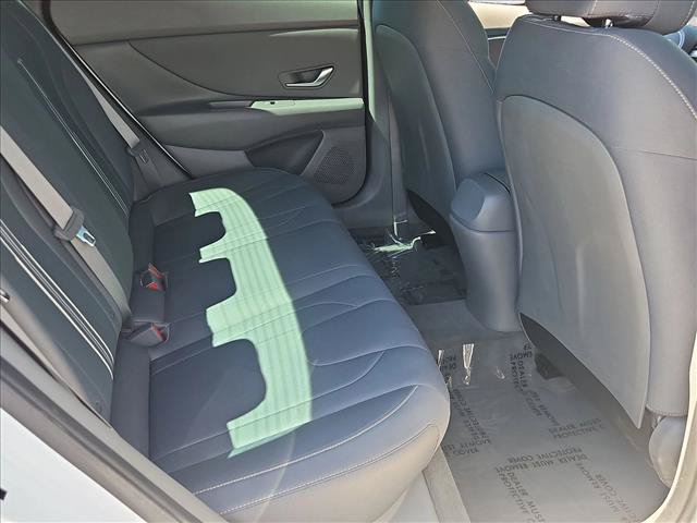 Used 2021 Hyundai Elantra SEL w/ Convenience Package FWD image 23