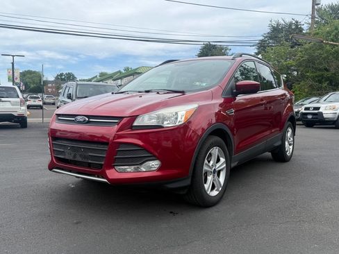 Used 2016 Ford Escape SE w/ Equipment Group 201A AWD/4WD image 4
