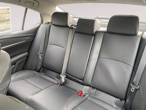 New 2026 Toyota Camry XLE image 13