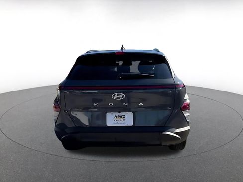 Used 2025 Hyundai Kona SEL image 12