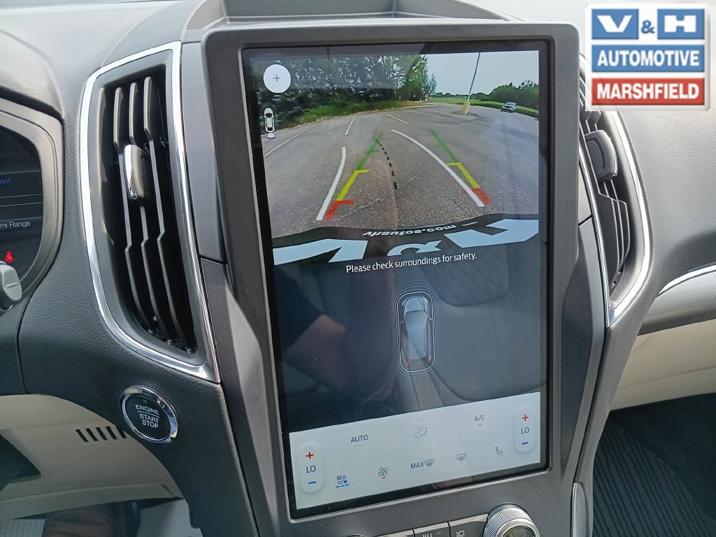 Used 2023 Ford Edge Titanium w/ Equipment Group 301A AWD/4WD image 22