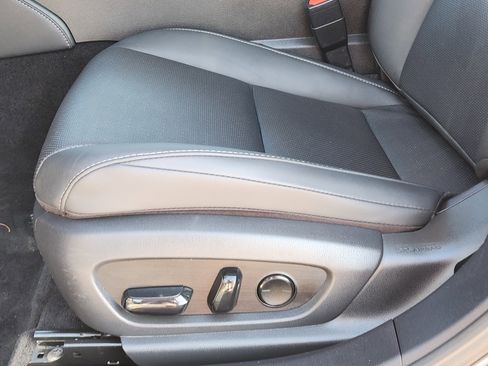 Used 2020 Lexus ES 300h w/ Premium Package image 31