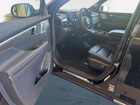 New 2026 Buick Enclave Avenir w/ Super Cruise Package image 14