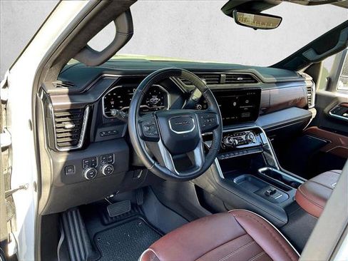 Used 2024 GMC Sierra 3500 Denali Ultimate AWD/4WD image 13