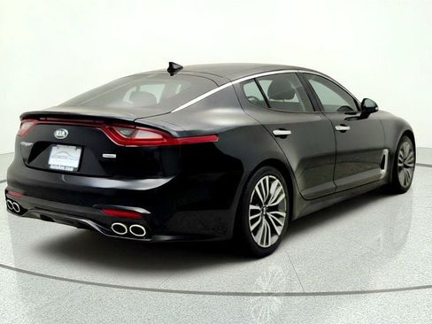 Used 2018 Kia Stinger Premium AWD/4WD image 5