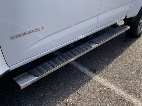 Used 2020 GMC Canyon Denali image 21