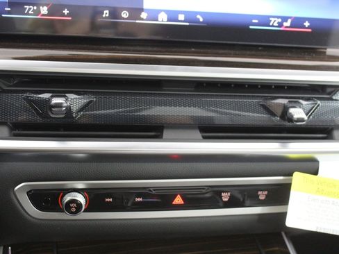 New 2026 BMW X5 xDrive40i w/ M Sport Package image 18