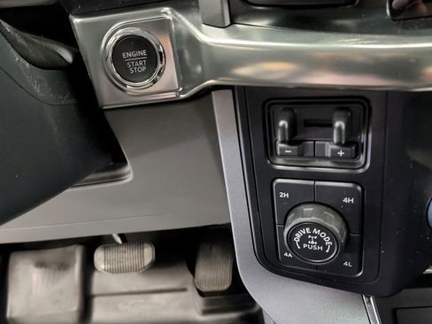 Used 2023 Ford F150 Lariat AWD/4WD image 30
