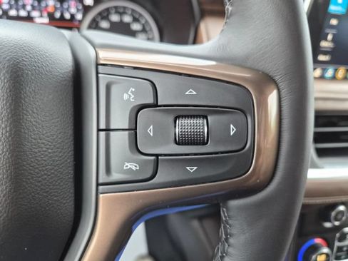 Used 2021 Chevrolet Suburban High Country w/ Premium Package AWD/4WD image 23