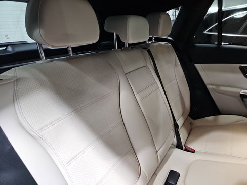 New 2026 Mercedes-Benz GLC 300 image 12
